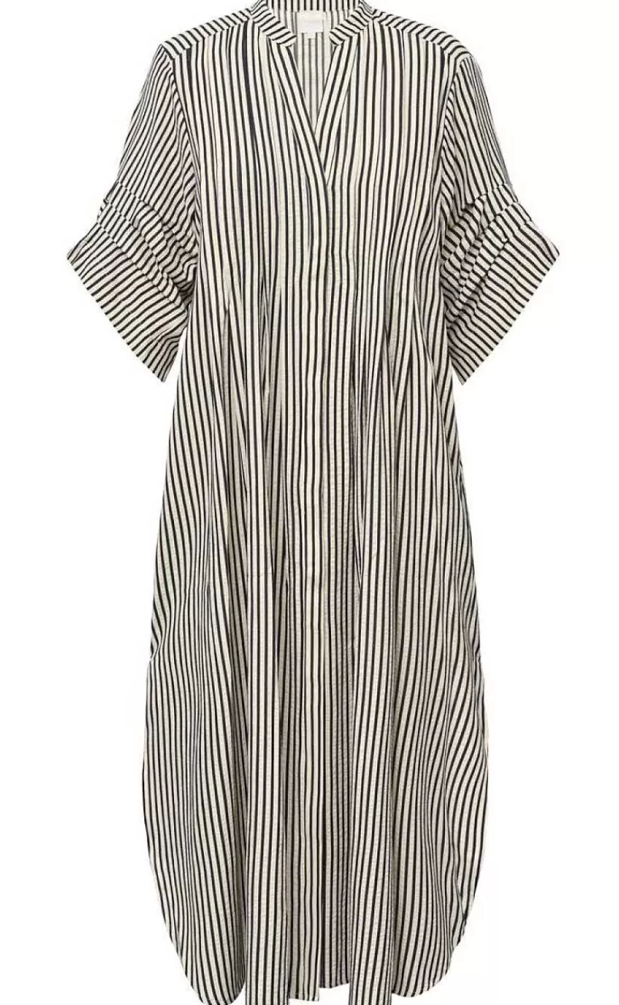 Gossia Kjole - Alexa - Creme Black Stripes Online