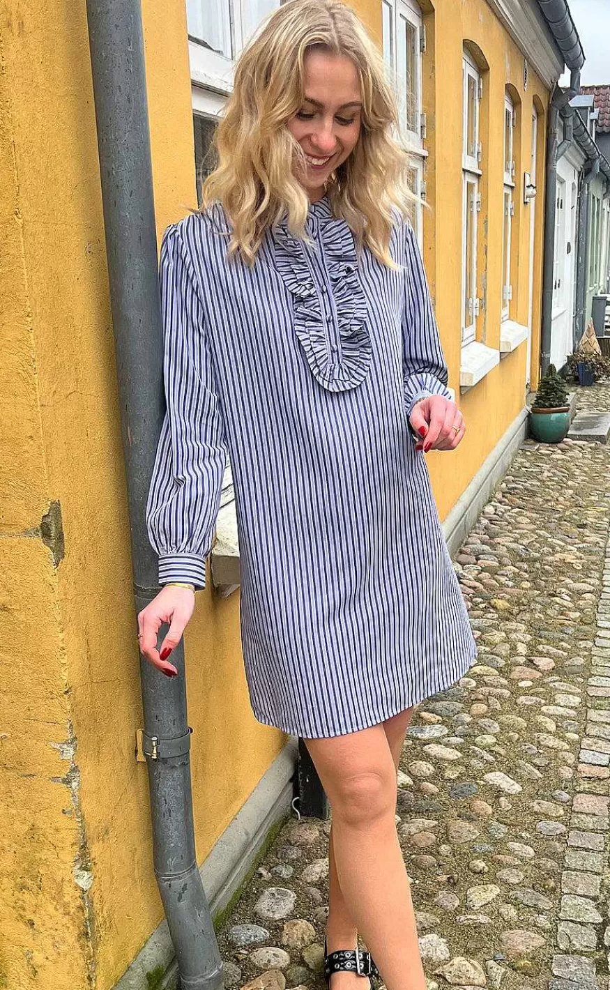 INA Copenhagen Kjole - Frederikke - Dark Blue Striped Outlet