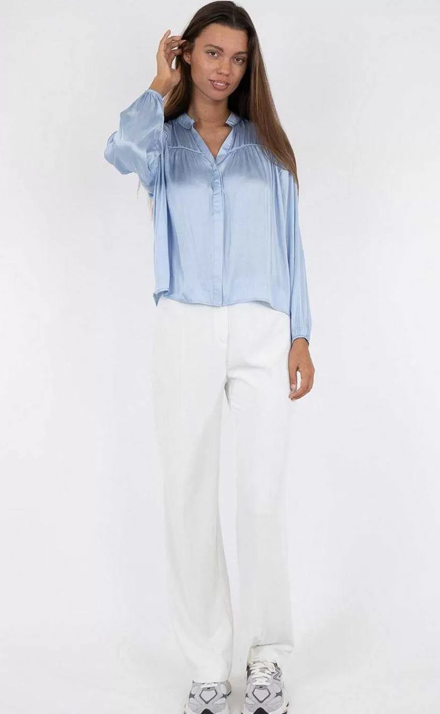 NEO NOIR Bluse - Binnet - Light Blue Online